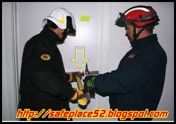 [halligan+abertura+porta.jpg]