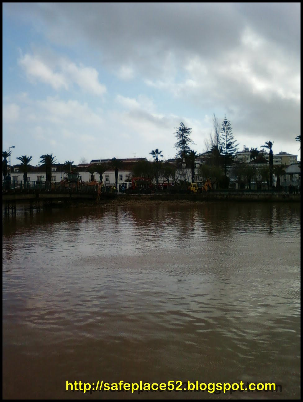 [ponte+tavira+canas.jpg]