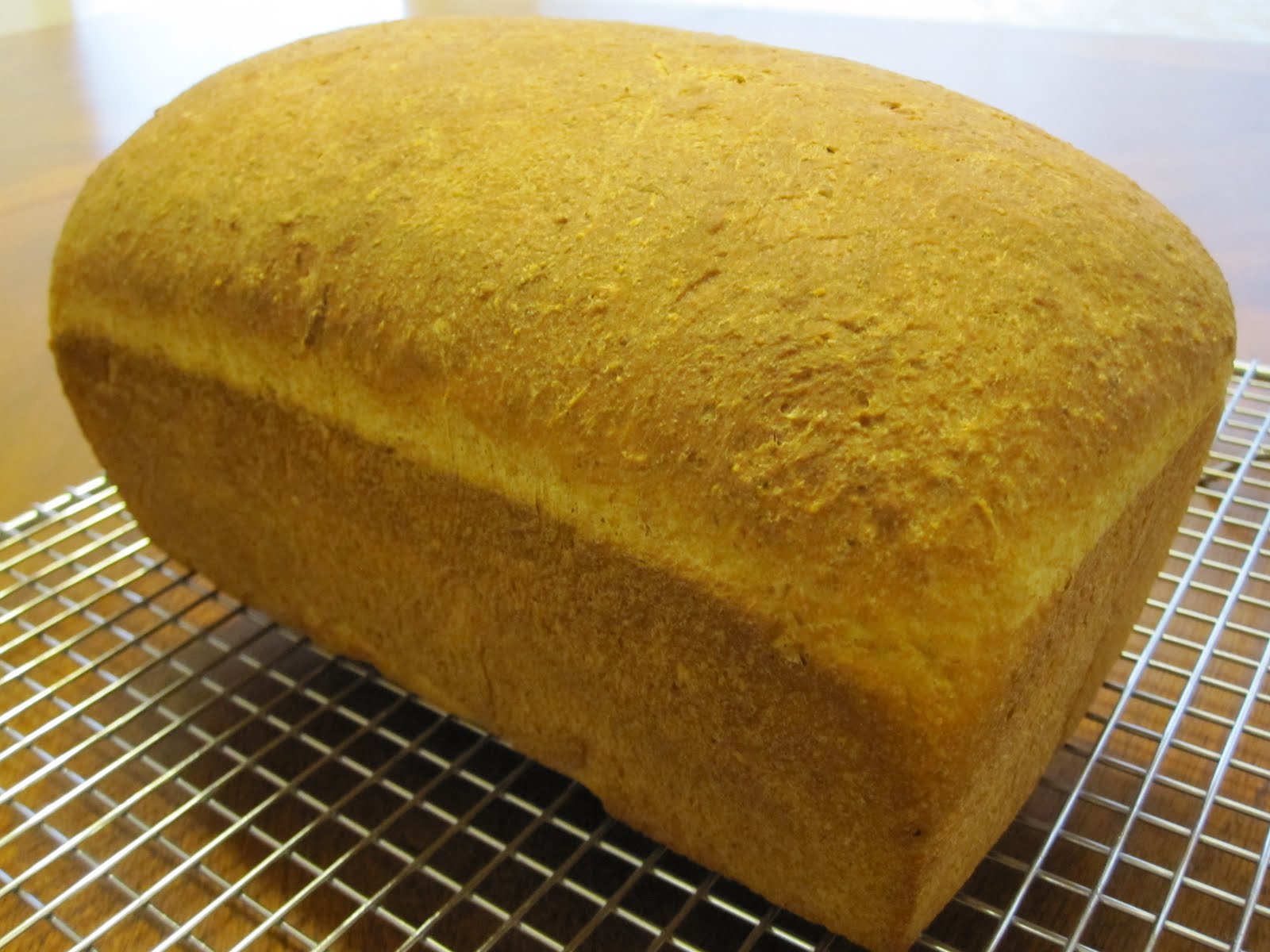 Yummy YooHoo! Oatmeal Molasses Bread
