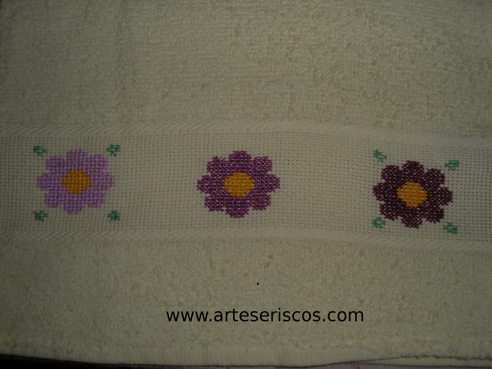 [TOALHA DE MÃO 01 (FRENTE).JPG]