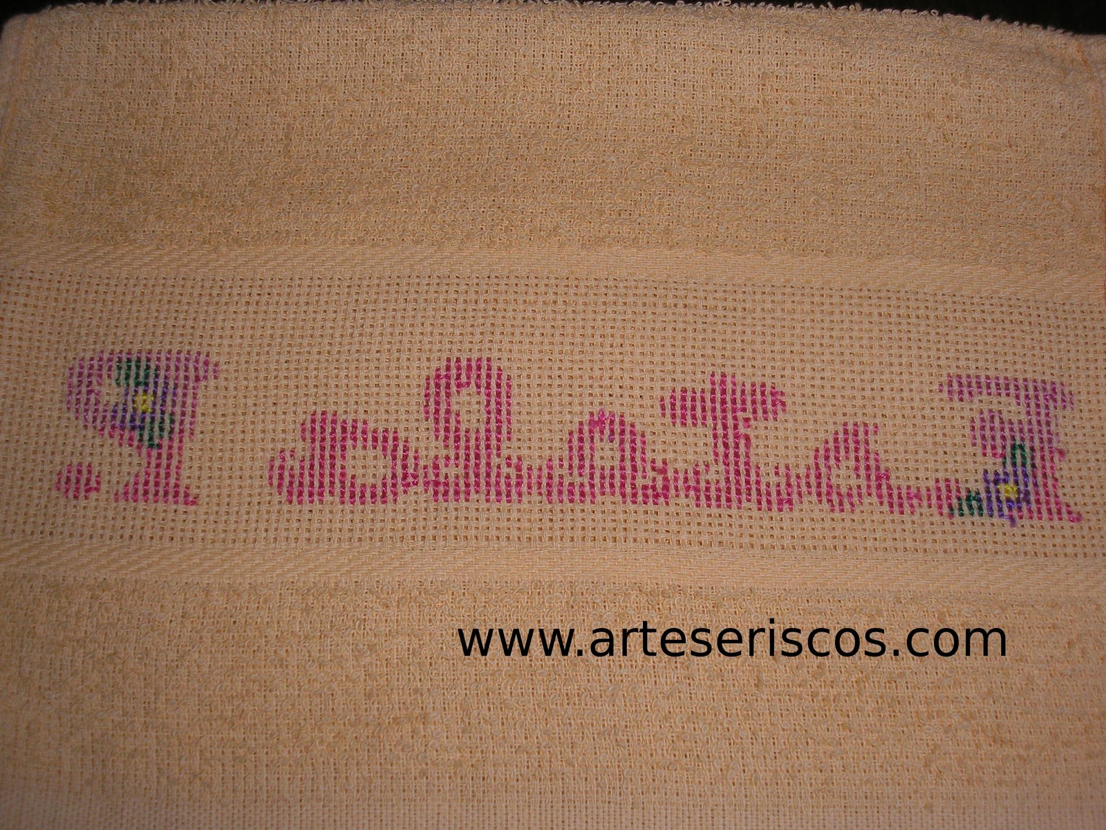 [TOALHA DE MÃO 14 (VERSO).JPG]