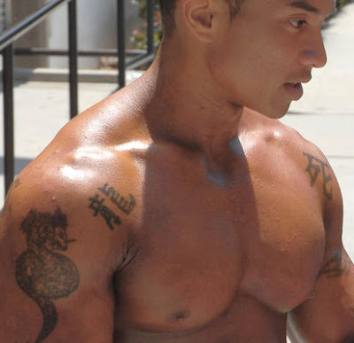 Asian Muscle Man - Gay Asian Muscle: Steamy Cute Asian Muscle Boys