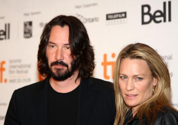 [Private+Lives+Pippa+Lee+Press+Conference+TIFF+z1Veh7pdbWOl.jpg]