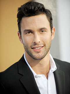 Male Scent: Noah Mills