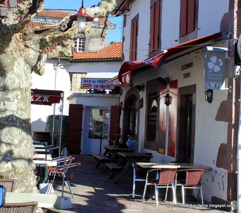 I love Aquitaine The mountains around Saint Etienne de Baïgorry