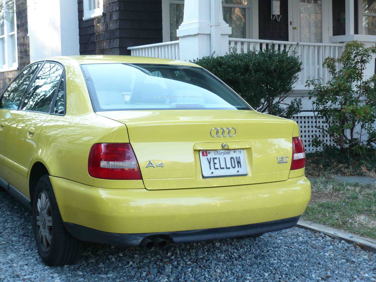[voiture+yellow.jpg]