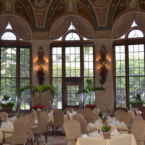 lifestyle The Breakers Hotel Christmas Brunch