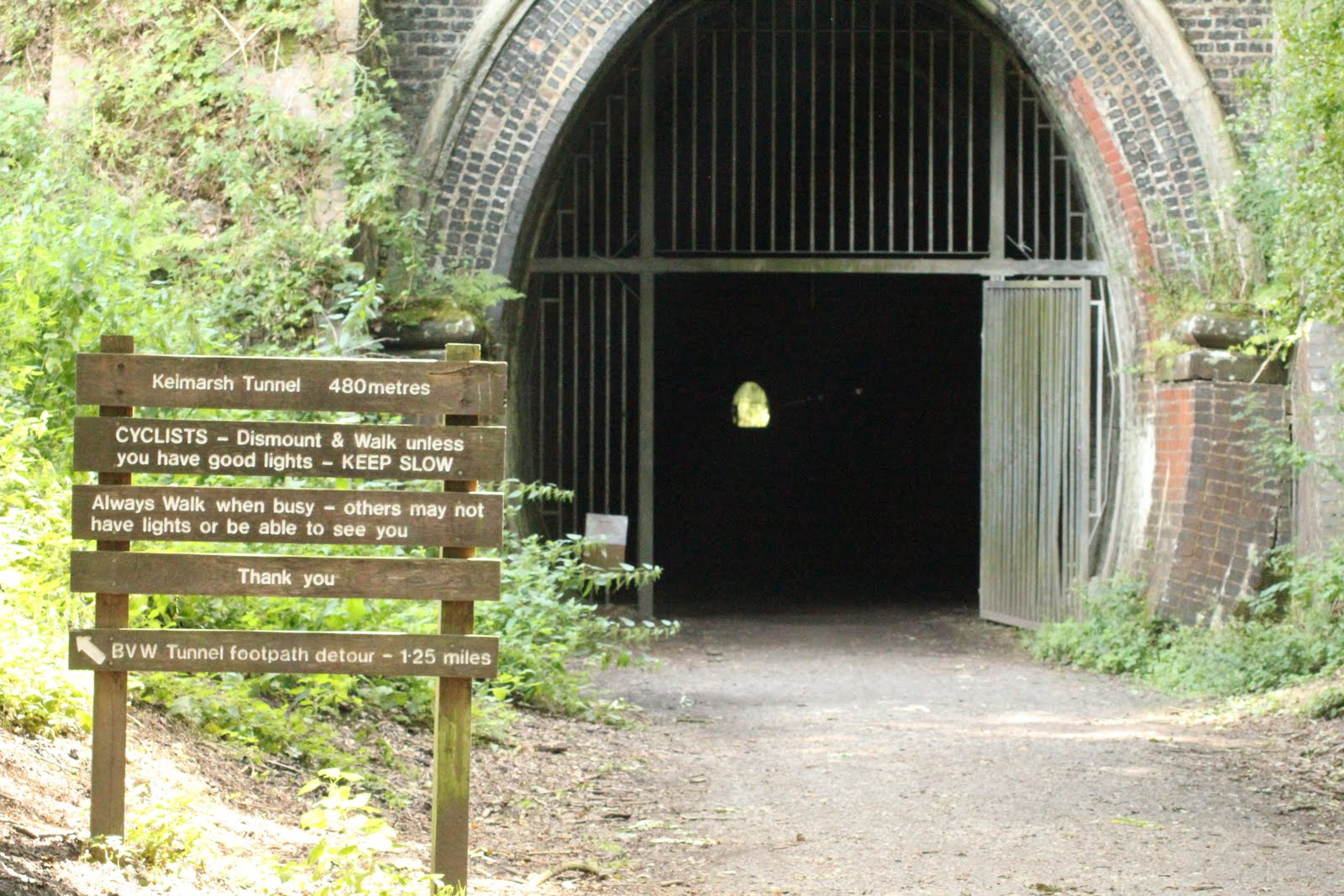 brampton-valley-way-oxendon-and-kelmarsh-tunnels