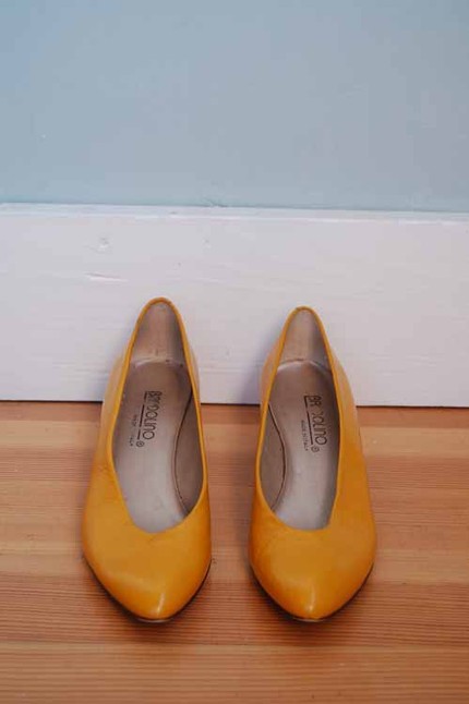 [mustard_shoes.jpg]