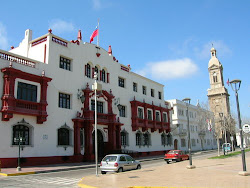 Municipalidad y catedral de La Serena