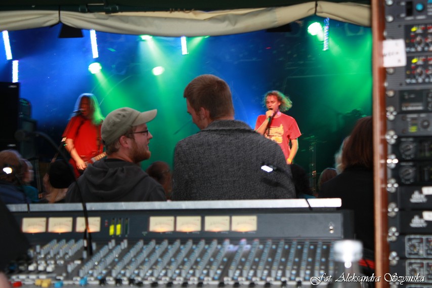 [2009-08-08_00030.jpg]