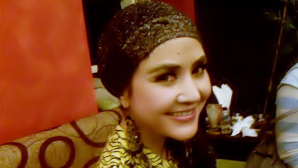 Foto Bugil, Cynthiara Alona Dibayar Rp300 Juta - Blog Berita Dan Info