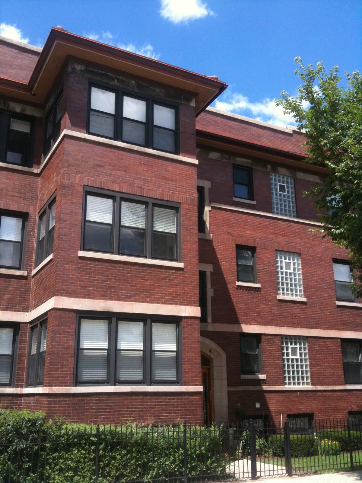 Gene D. Petro RE Broker Owner Chicago IL Andersonville Condo in Chicago