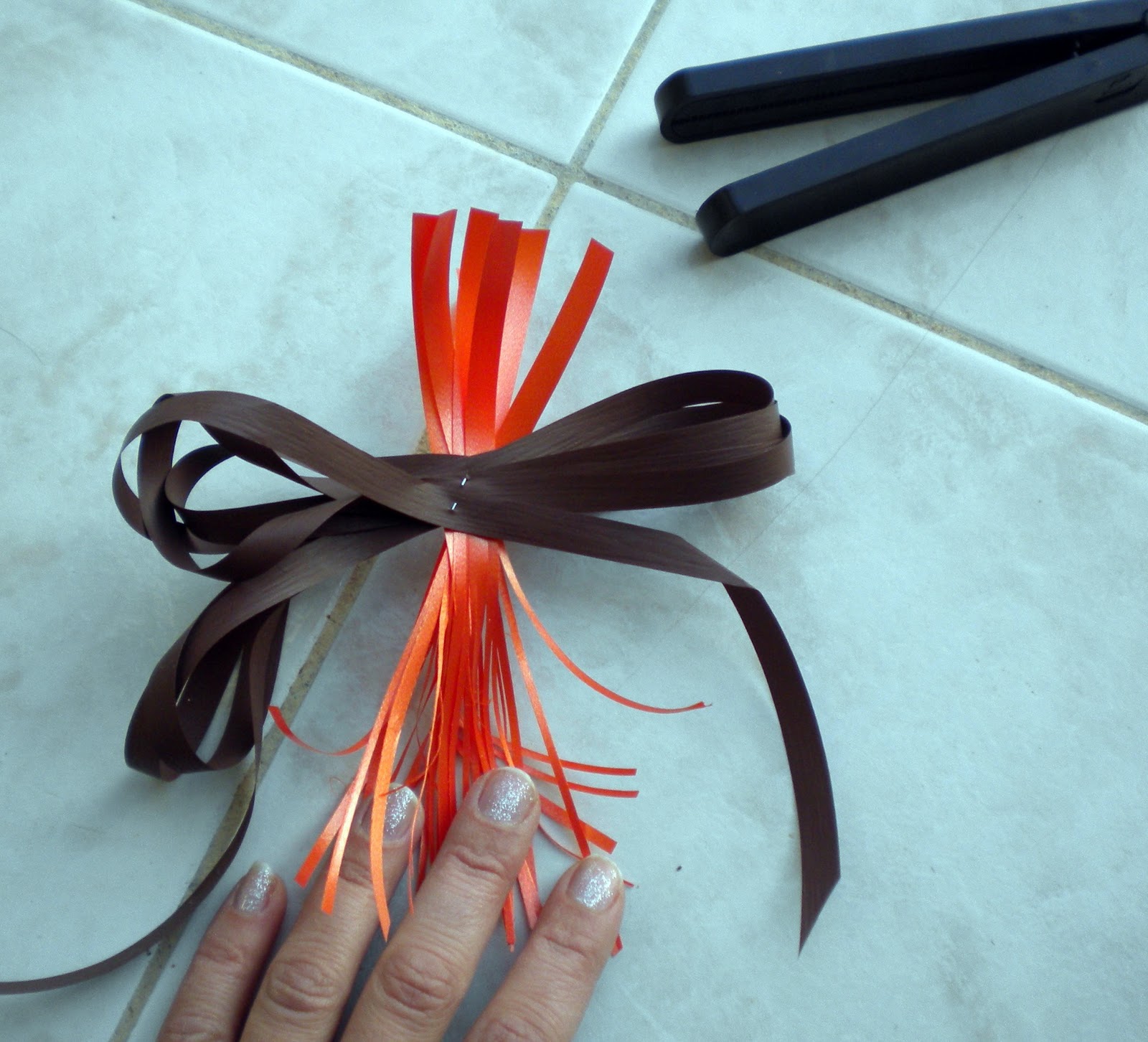 Faire Un Noeud Cadeau Avec Ficelle