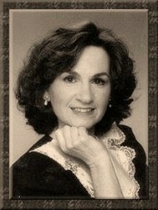 [Susan+glamor+shot+(2).jpg]