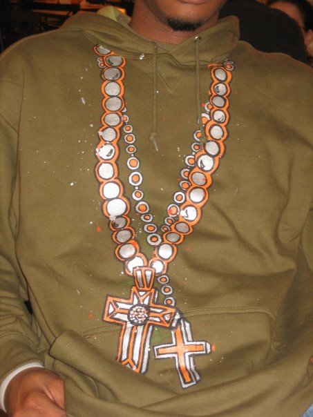 [Donnovan'sSweatshirt.jpg]