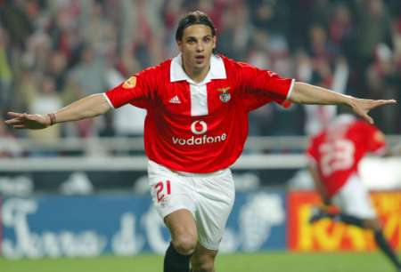 [Nuno Gomes bisou.jpg]