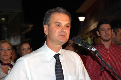 [KSINIDIS.JPG]