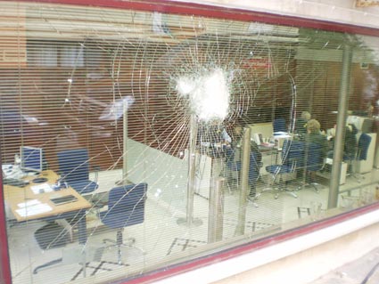 [Eurobank+3.JPG]