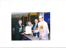 V.Vijay Anand Sriram receiving Siksha Bharti Puraskar Award