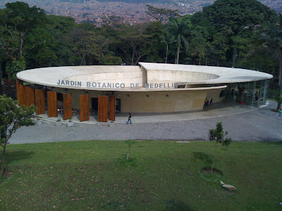 El Mundo Fantasticoarquitectónico de Suzuat: Perú / Colombia