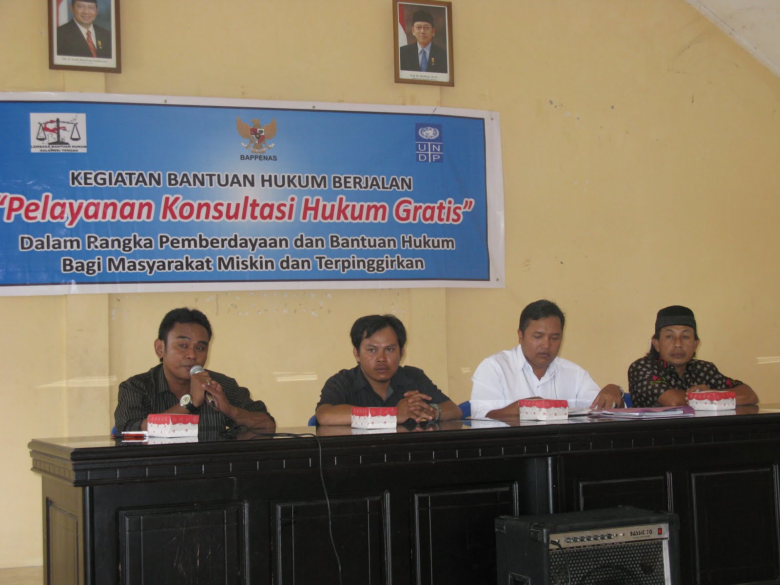 LEMBAGA BANTUAN HUKUM SULAWESI TENGAH: Bantuan Hukum Berjalan Palu Barat LEMBAGA BANTUAN HUKUM SULAWESI TENGAH: Bantuan Hukum Berjalan Palu Barat