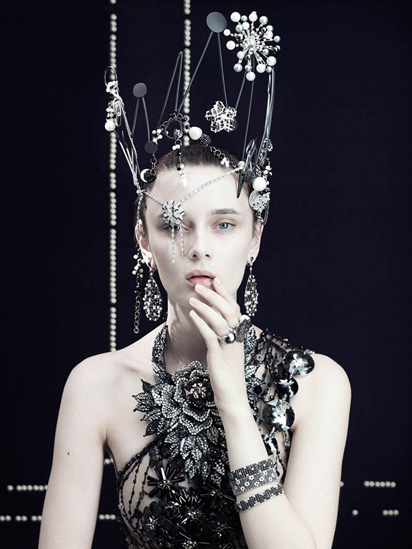 Silver Chameleon: Fashion Photography by Kevin Mackintosh