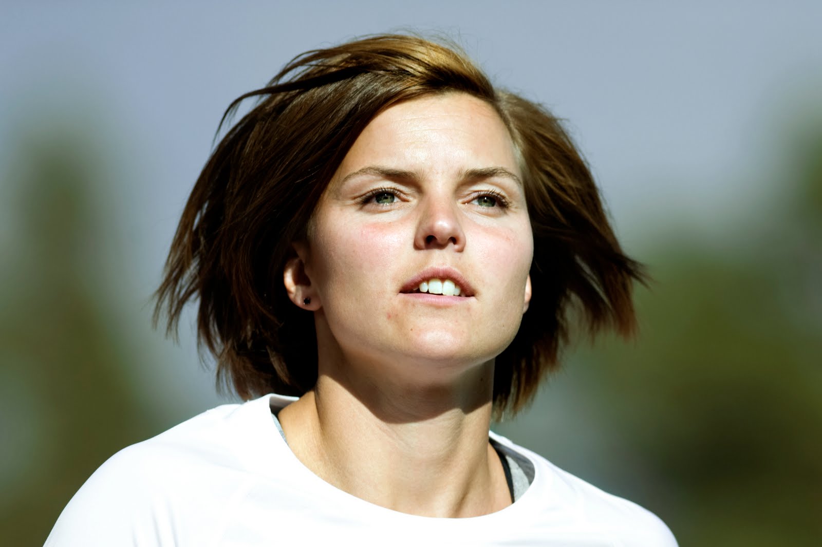 Pressfoto på landsort Sanna och häckdjävulen