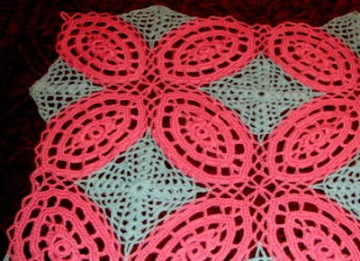 Double Wedding Ring Crochet Tablecloth Pattern MotifsCrochet Pattern