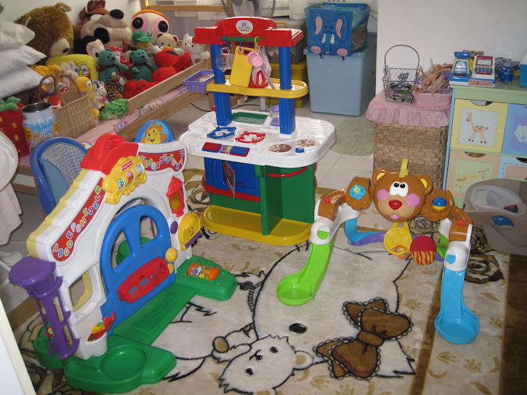my kids toys room