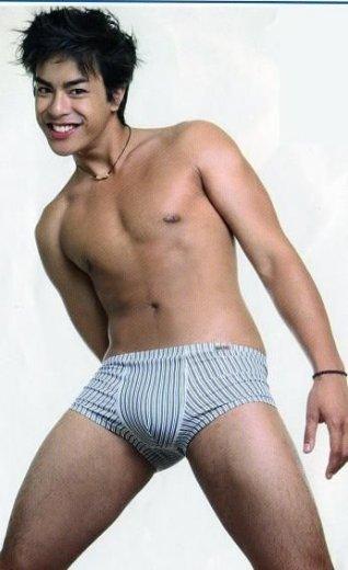 Man Central: Alvin Alfonso: The Model Tries VJ Waters