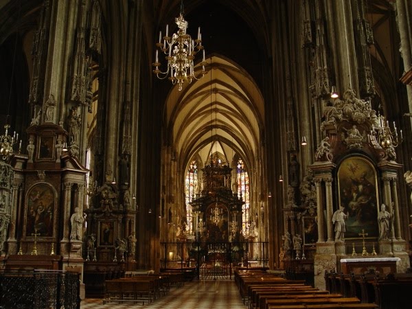 [cathedral-inside.jpg]