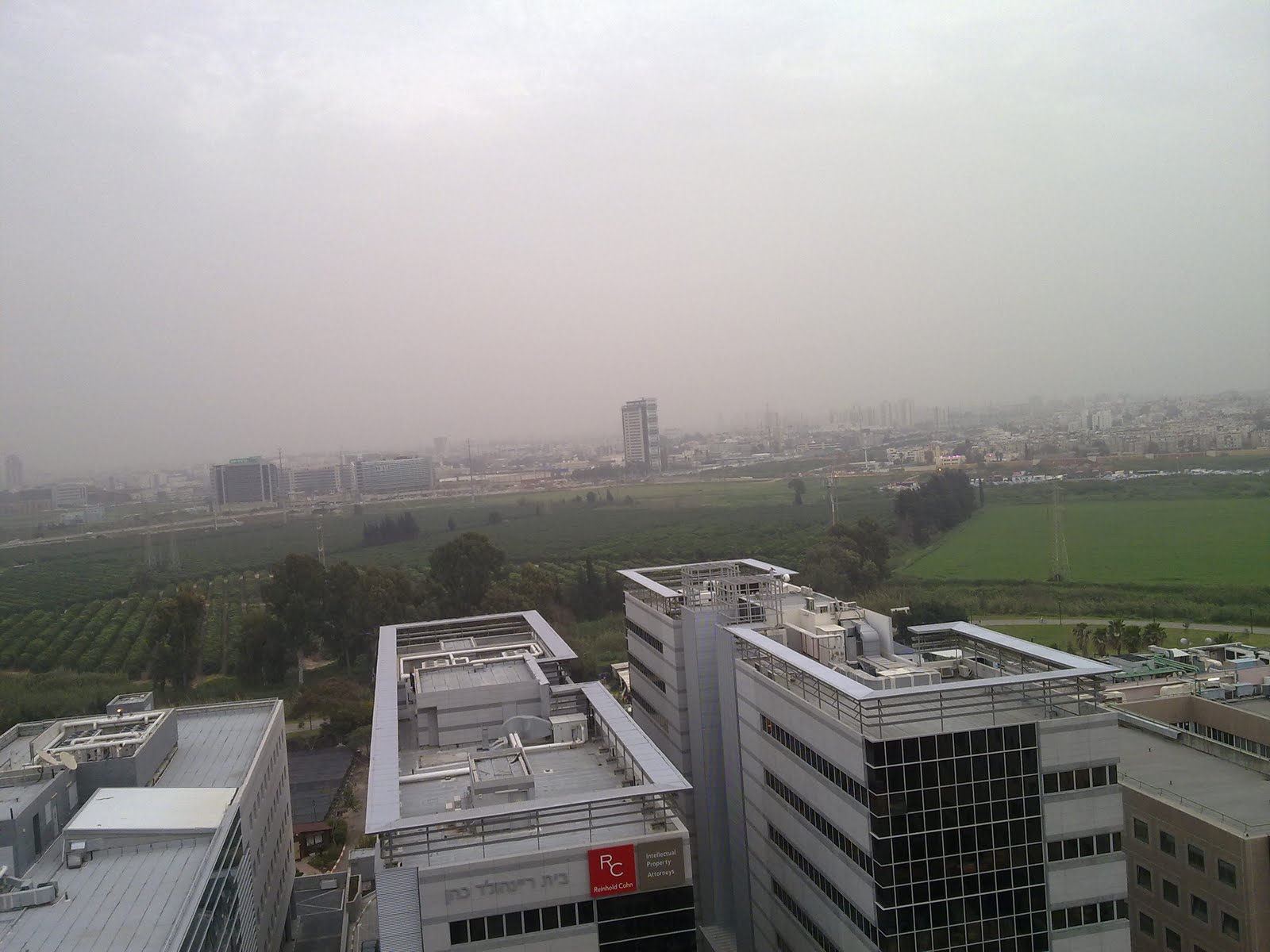 [21022010166.jpg]