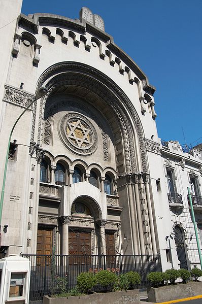 [398px-Buenos_Aires_-_Sinagoga_Central_-_200712.jpg]