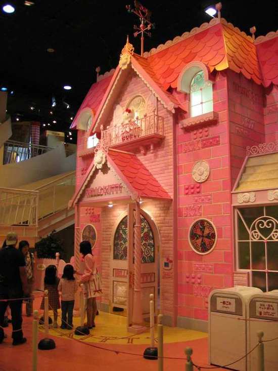 Hello Kitty Pictures: Hello Kitty's House
