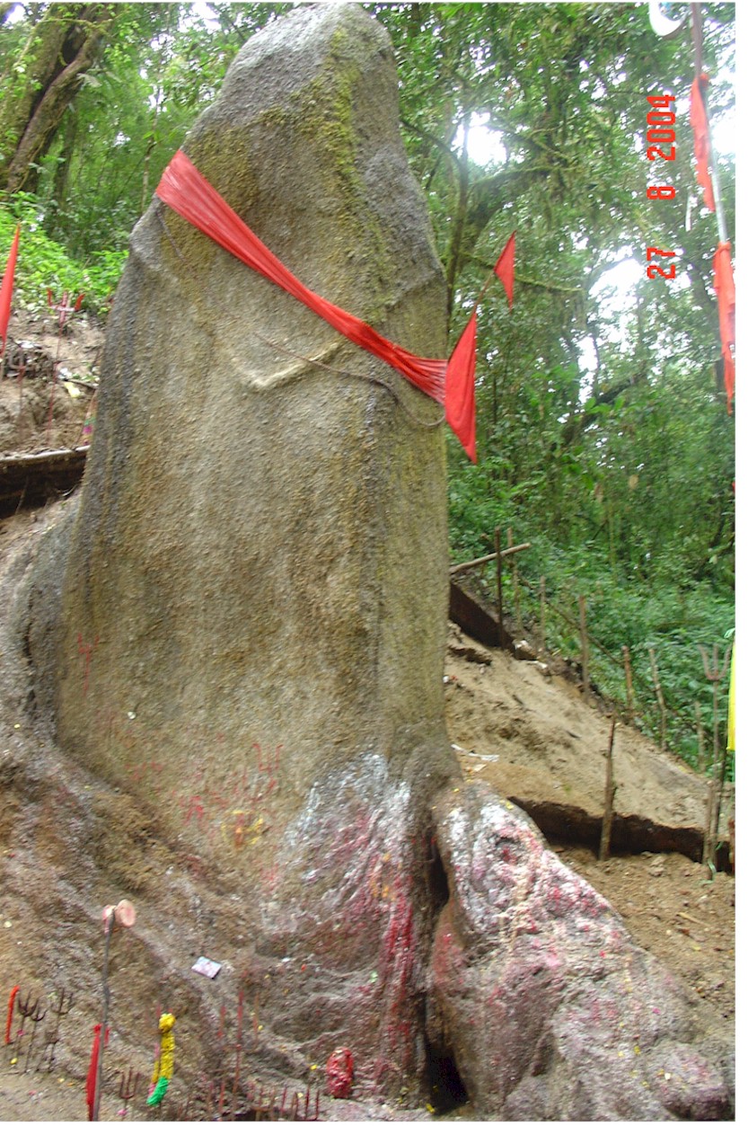 [kardo+shiva+linga.jpg]