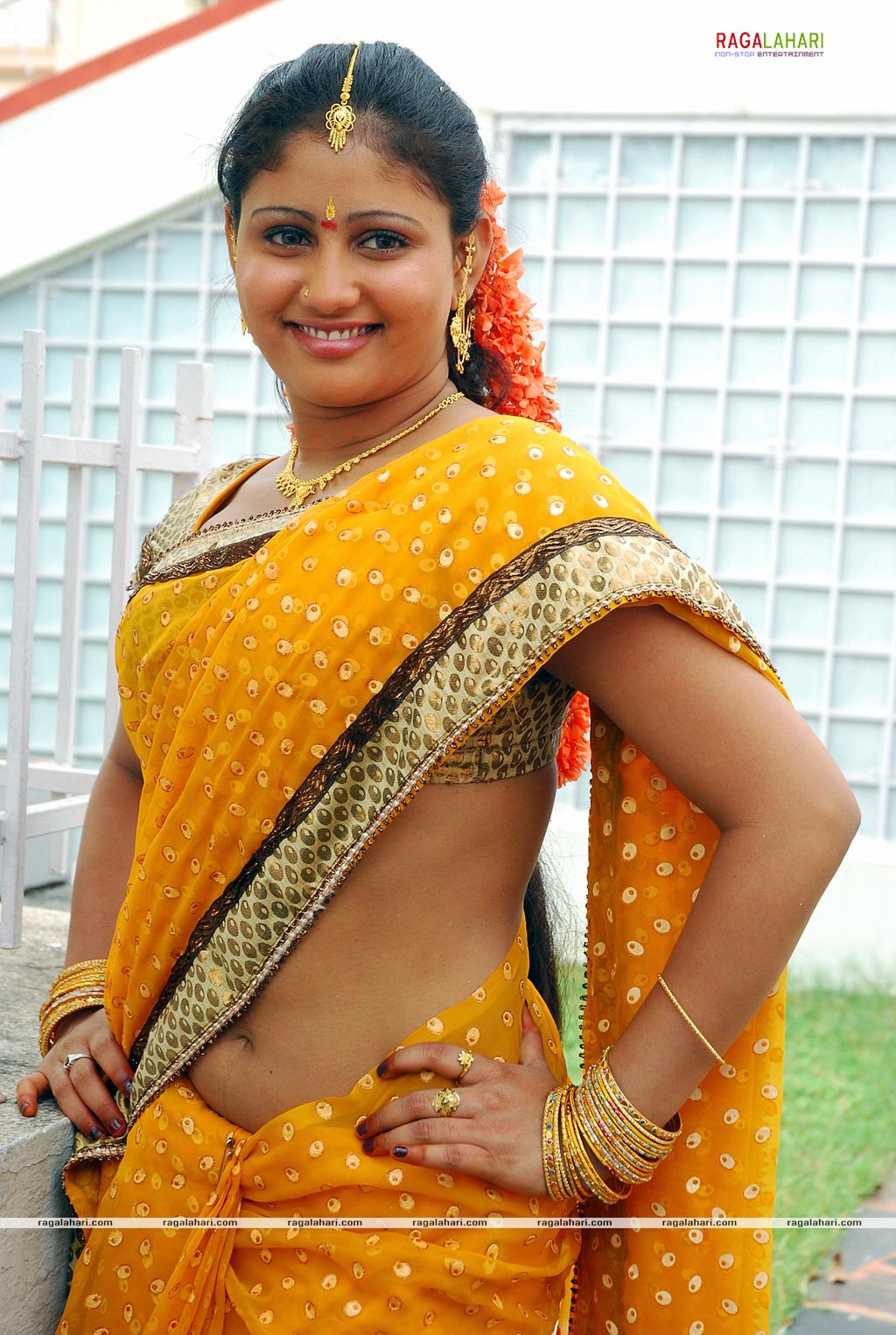 Saree Navel Show Amrutha Valli Sexy Neval Show In Sa