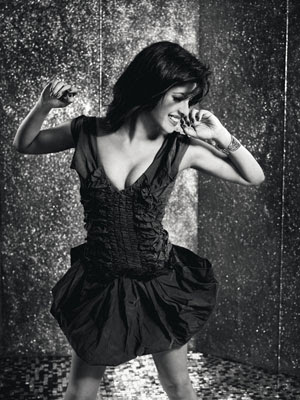 Masala Figures: Priyanka chopra HOT photoshoot verve magzine scans