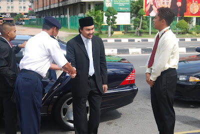 SALES AND OPERATIONS MENARA ALOR SETAR: LAWATAN YTM TUNKU ALI ...