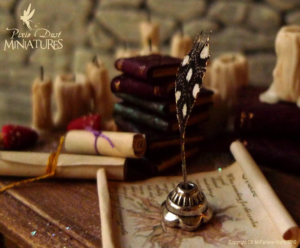 Pixie Dust Miniatures Writing Quills for Wizards! 112 scale dollhouse