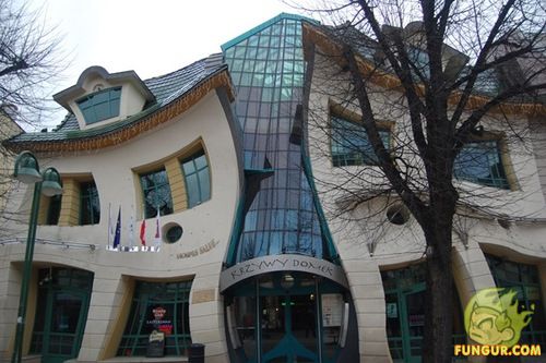 [1.+The+Crooked+House+-+(Sopot,+Poland).jpg]