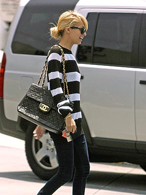 [Nicole+Richie+Chanel+Jumbo+classic+bag.jpg]
