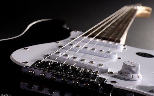 [guitar+2.jpg]