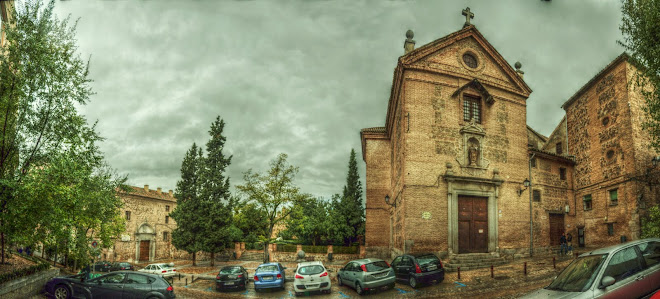 CONVENTO DE LAS CARMELITAS DESCALZAS Y PLAZA DE SANTA TERESA SE JESUS