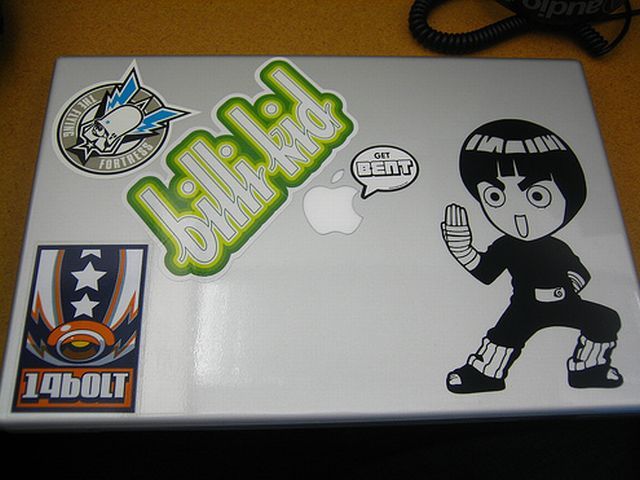 [Teens_Laptops_50_pics__52.jpg]