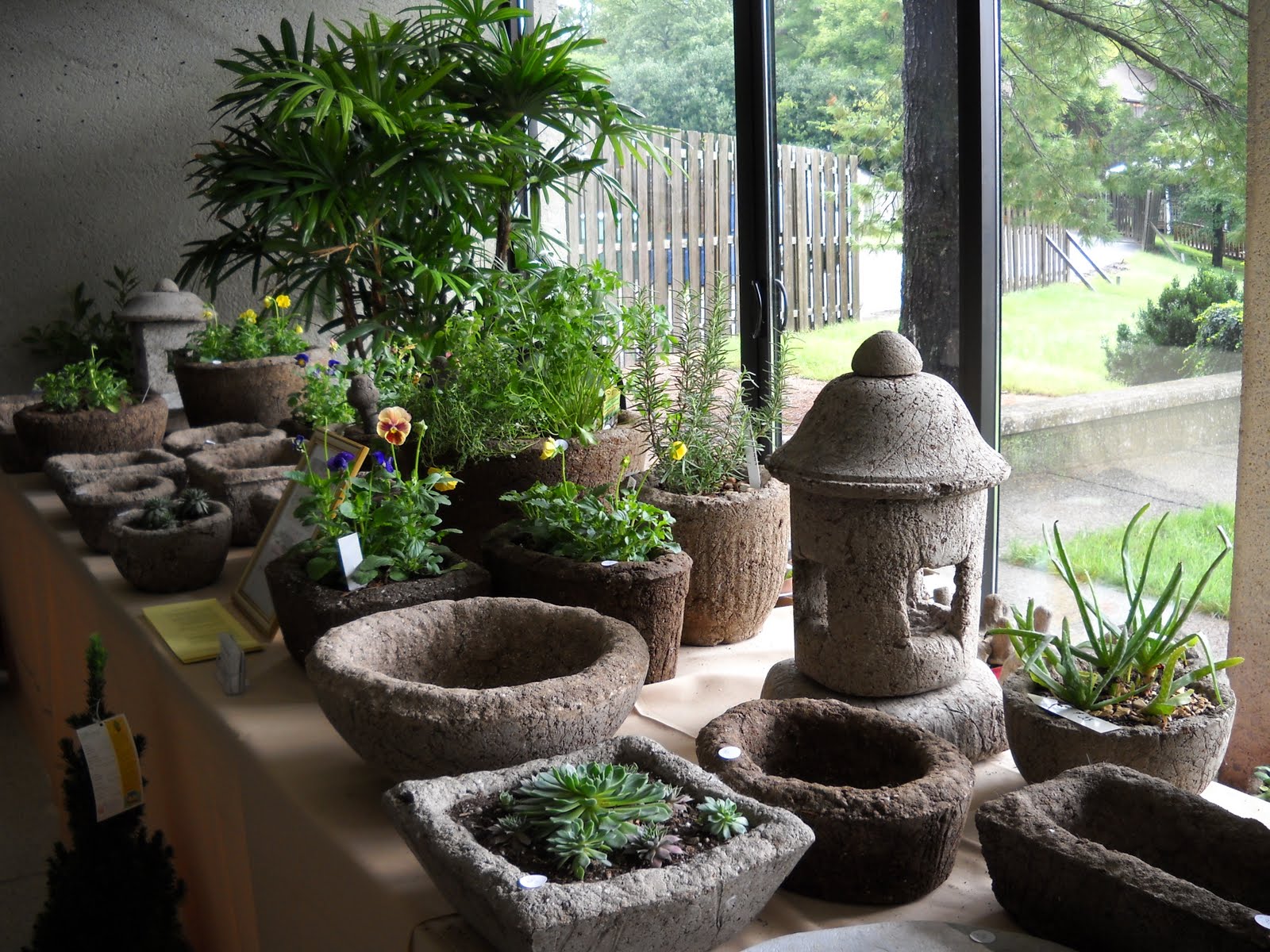 STONE ARTISANS Garden Ornaments and Planters