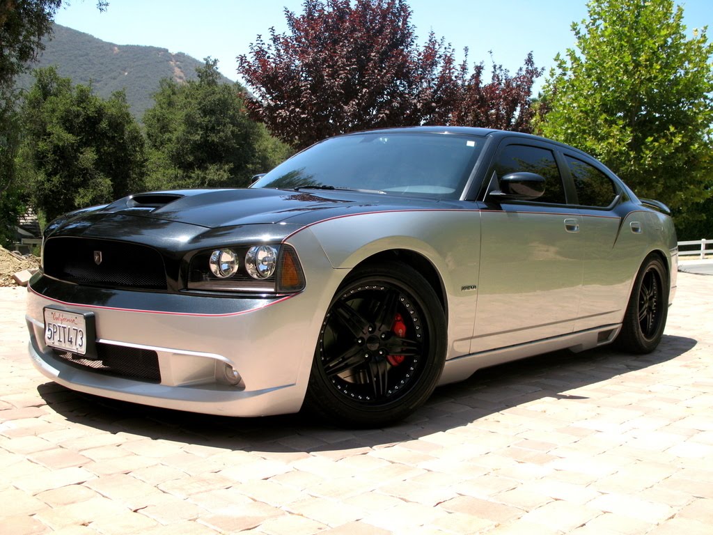 РўСЋРЅРёРЅРіРѕРІС‹Р№ dodge Charger srt8