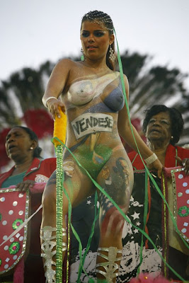 Soccer Body Painting on Brazil Women - body  painting carnival obama