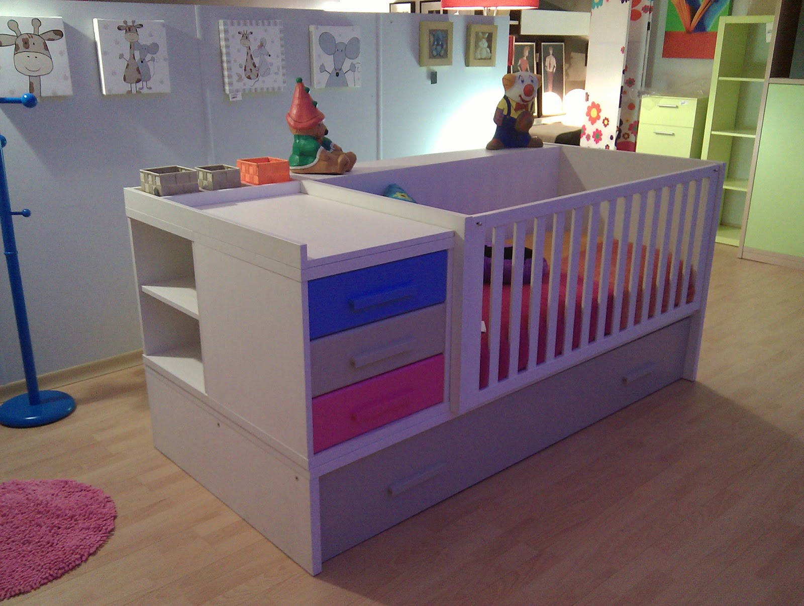 mueblesKALIDA: Cuna transformable en Habitación