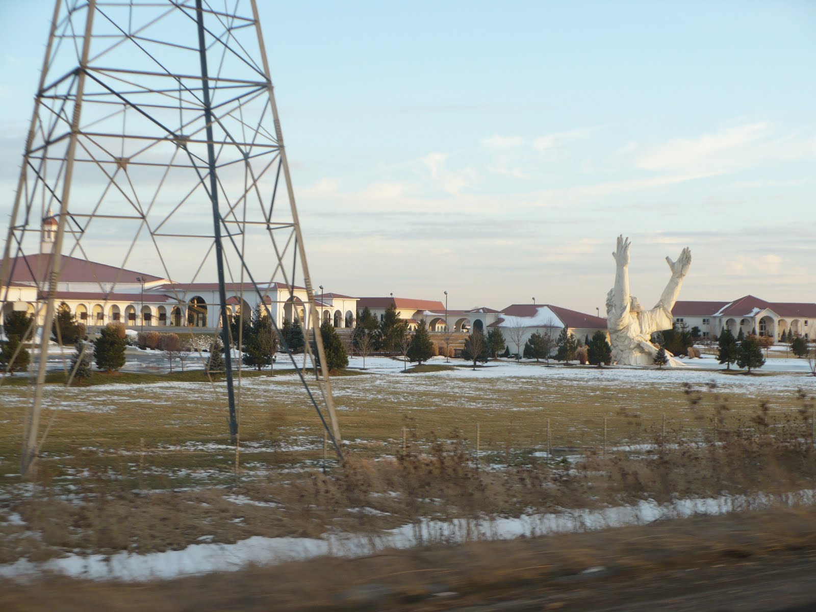 [P1020111.JPG]